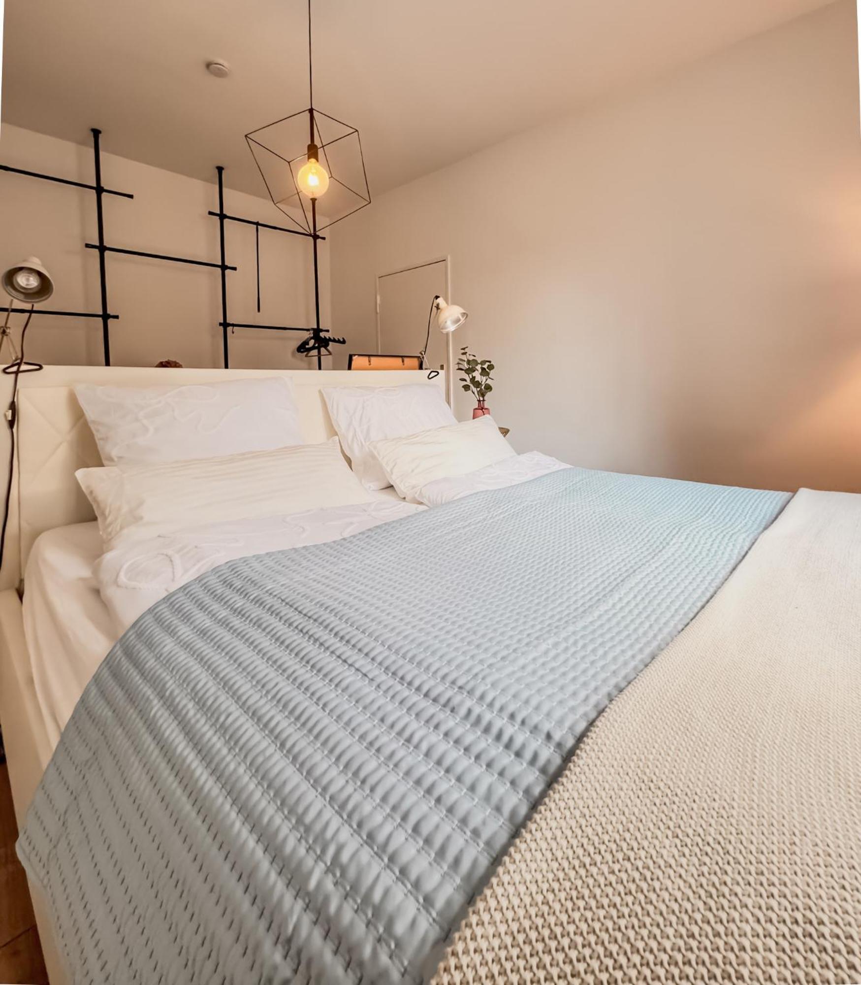 01 Bedroom In Mitte-Up To 5 People-Private Free Parking Berlin Exteriör bild